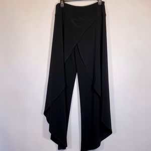 Sympli two piece outfit size medium